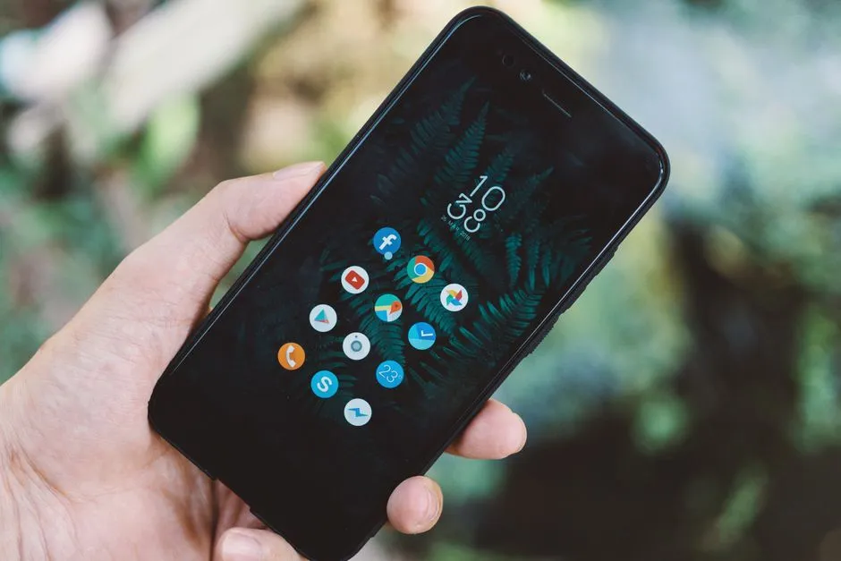 Ilustración del artículo: ¿App móvil o página web? Qué necesita tu negocio