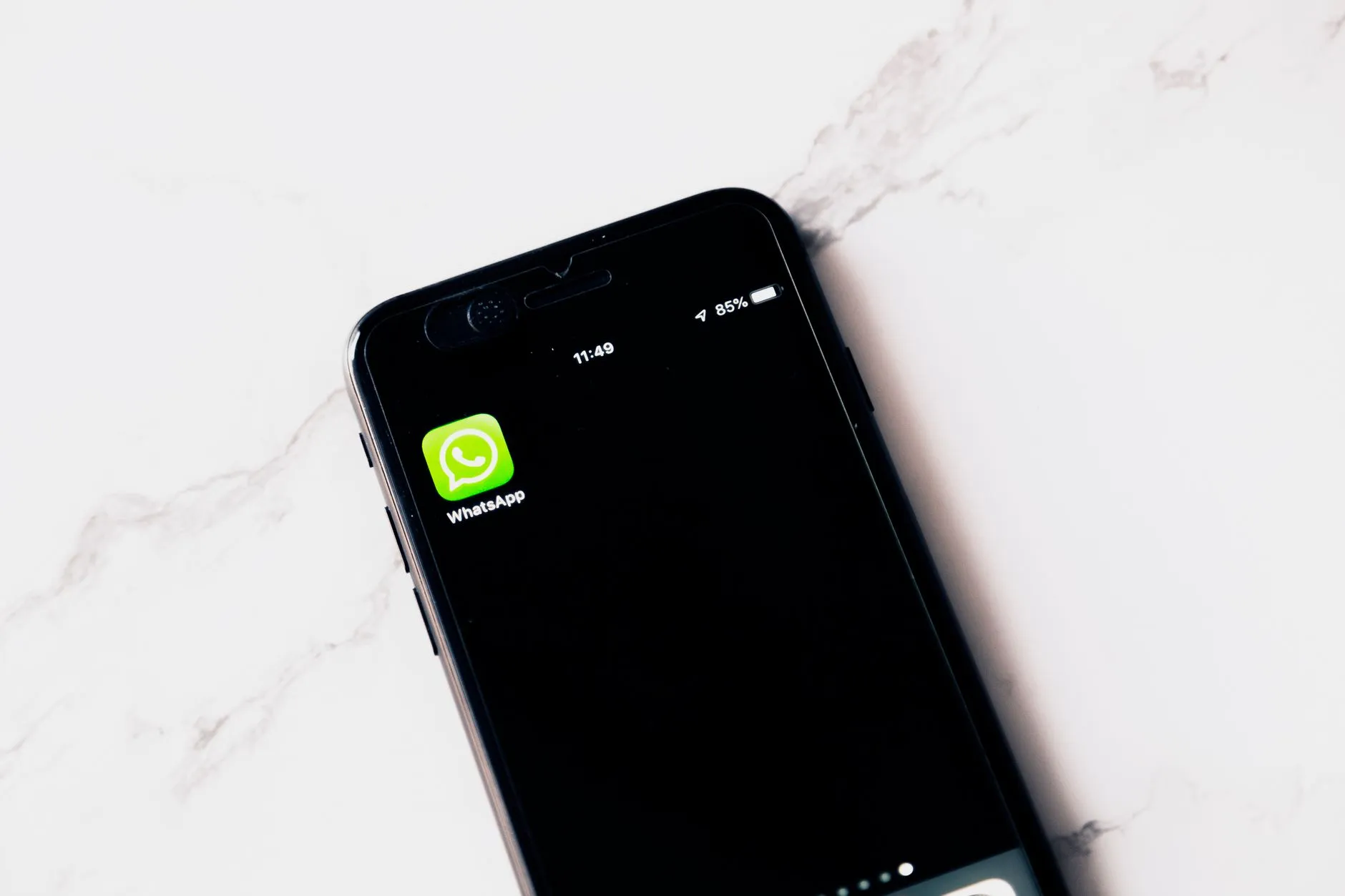 Ilustración del artículo: ¿Tienda online o WhatsApp vender? Cuándo dar el salto
